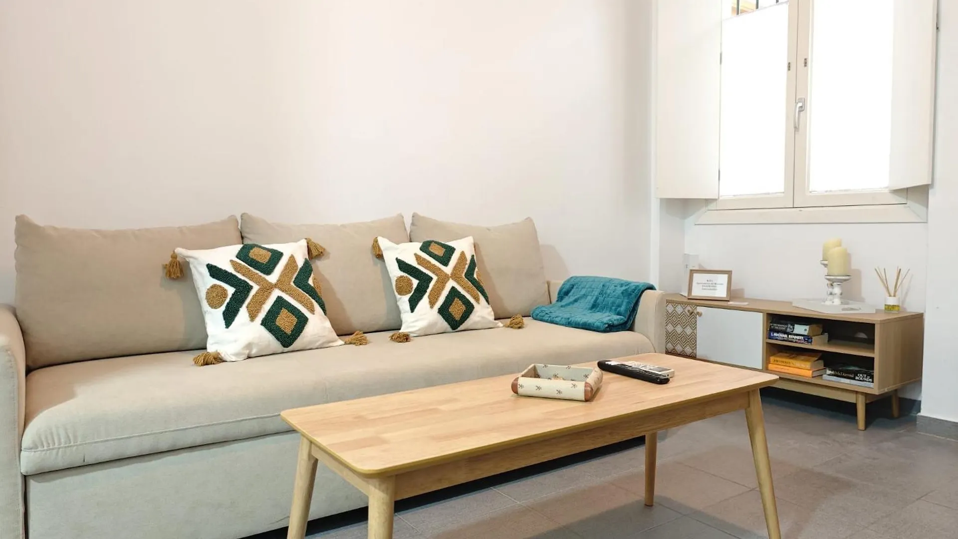 Apartamento Del Mercado Little Apartments Cadiz Spain